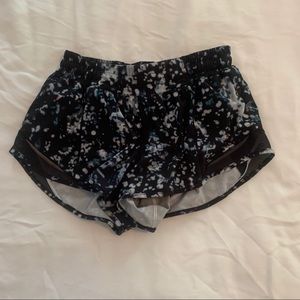 Lululemon hotty hot shorts multicolor- size 6
